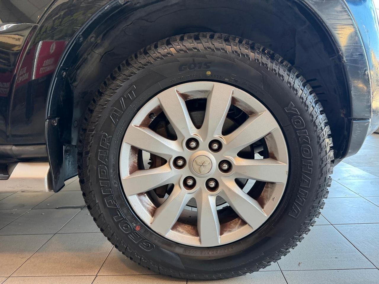 Mitsubishi Pajero 3.2 DI-D 16V 5p. Intense DPF 7 POSTI FULL OPTIONAL PERFETTO!!!