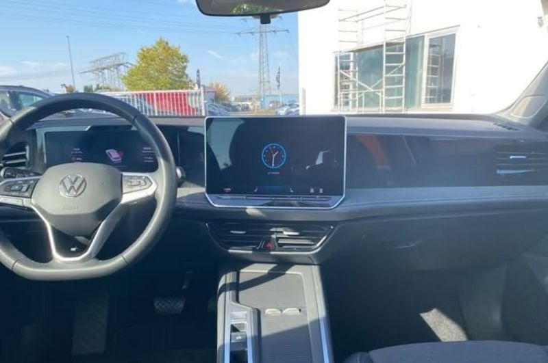 Volkswagen Passat Variant 1.5 eTSI ACT Business DSG LED Camera ACC NAVI
