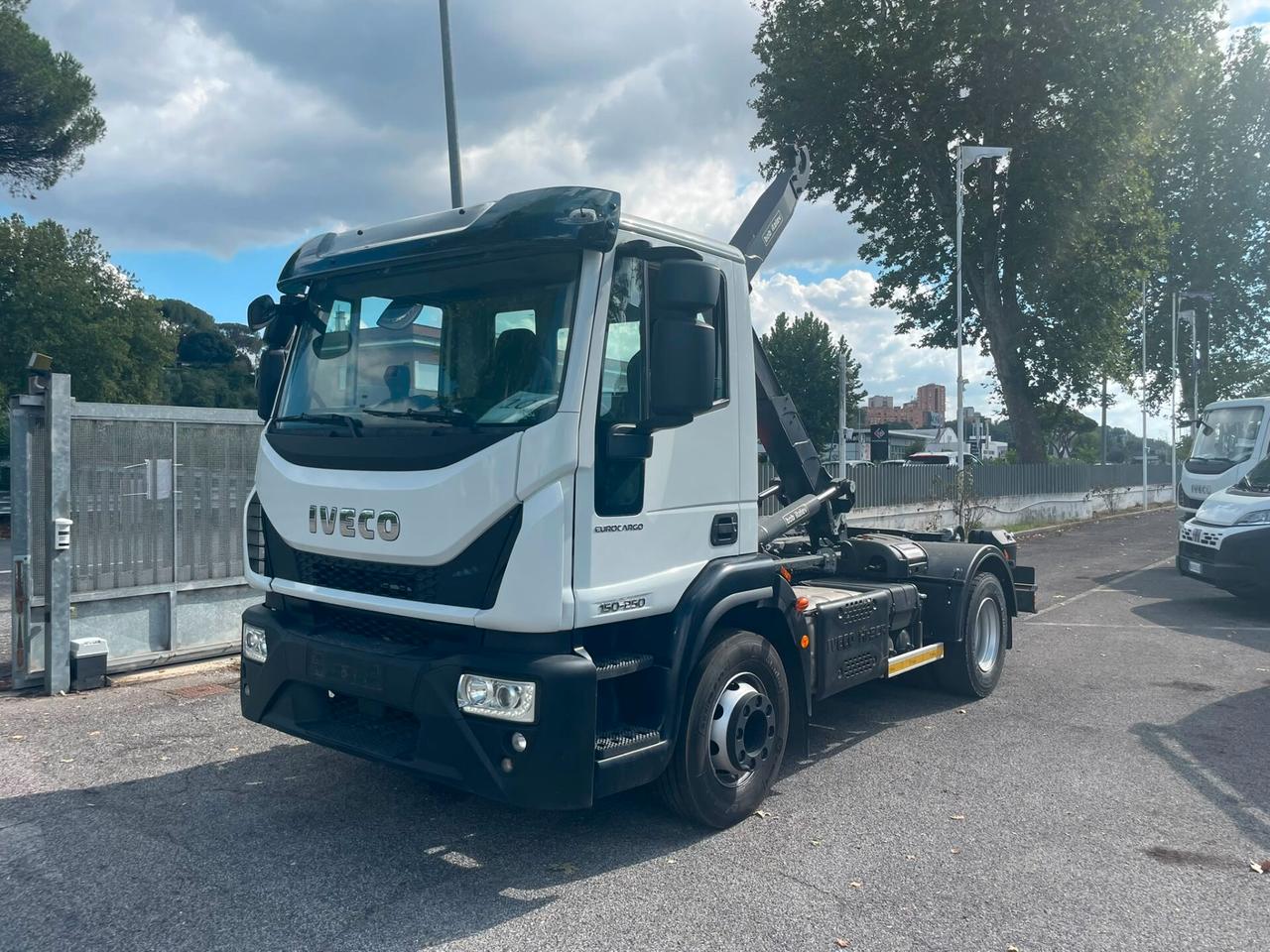 Iveco eurocargo 150E250 scarrabile 12 ton