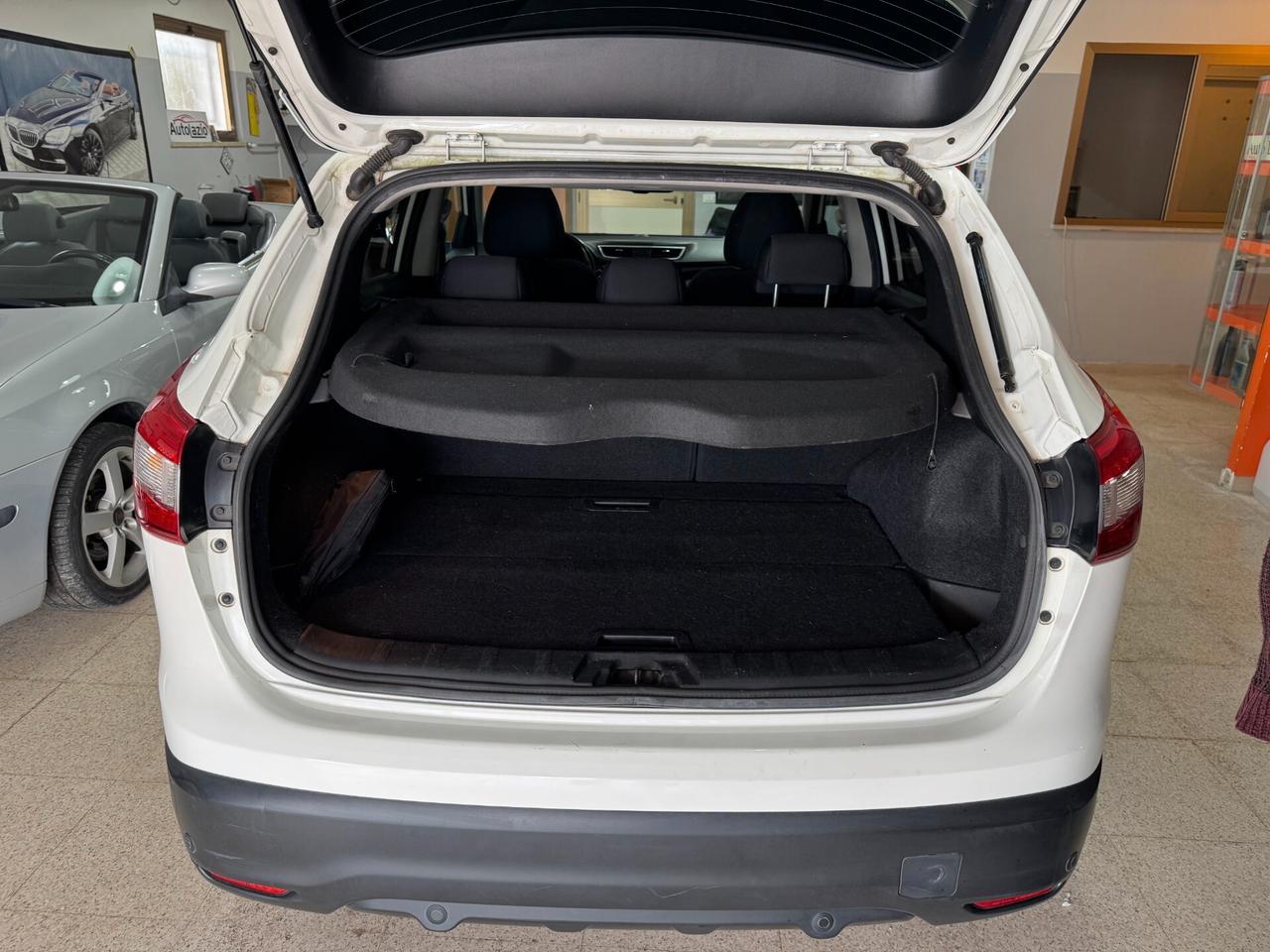 Nissan Qashqai 1.5 dCi 110 cv. Tekna TETTO-NAVIGATORE