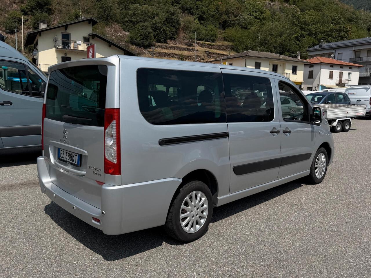 Peugeot Expert 9 posti 2.0cc 163Cv Doppio Treno di gomme