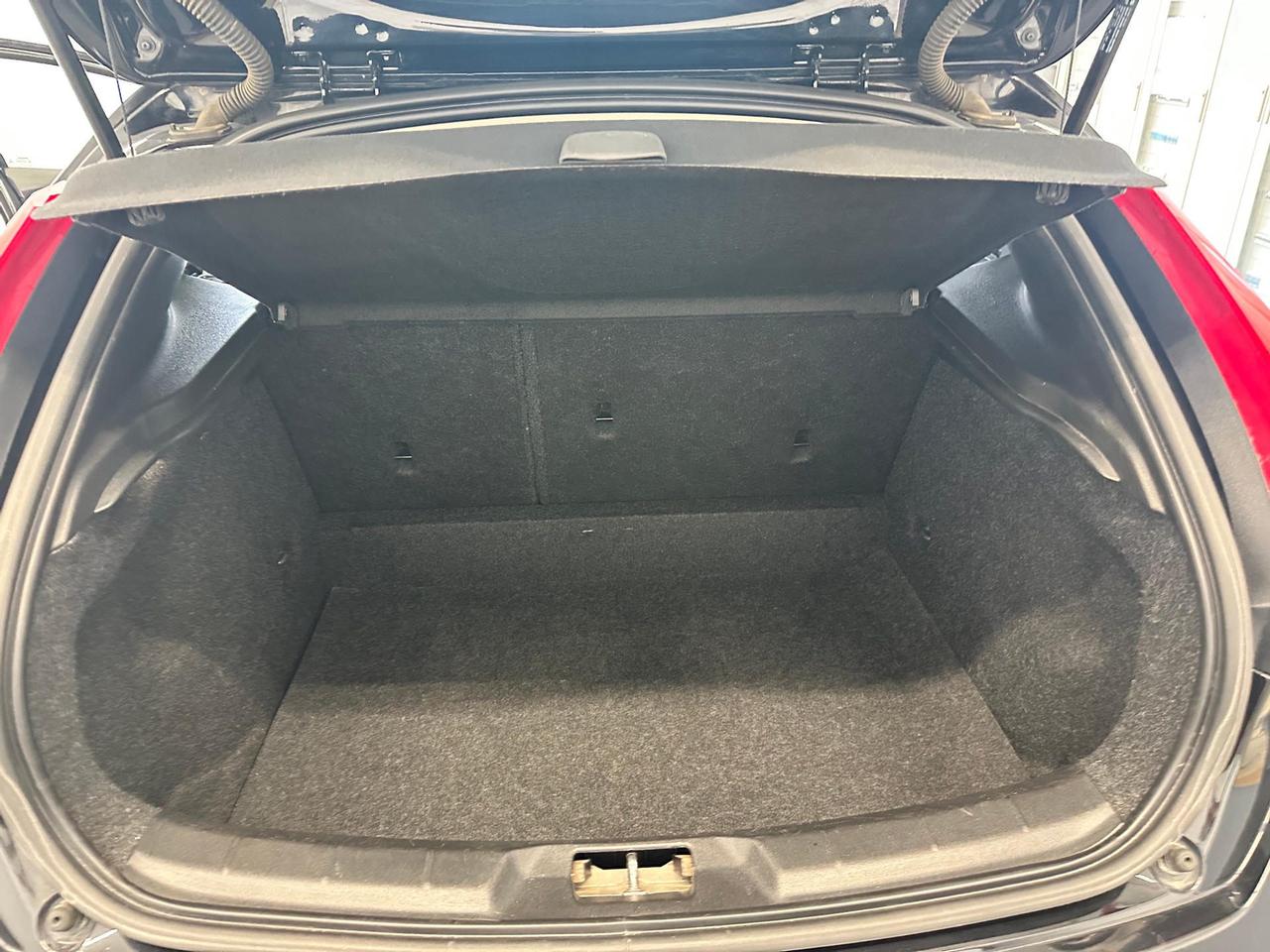 Volvo V40 2.0 d2 Kinetic my17
