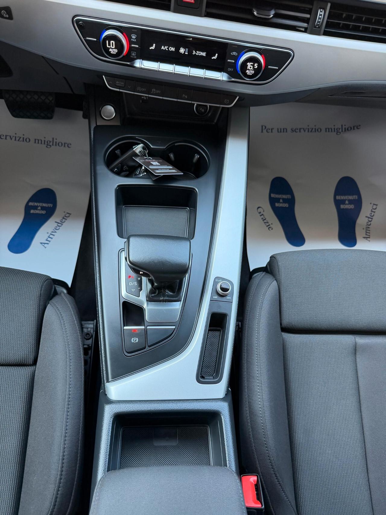 Audi A4 35 TDI/163 CV S tronic line edition fari Matrix