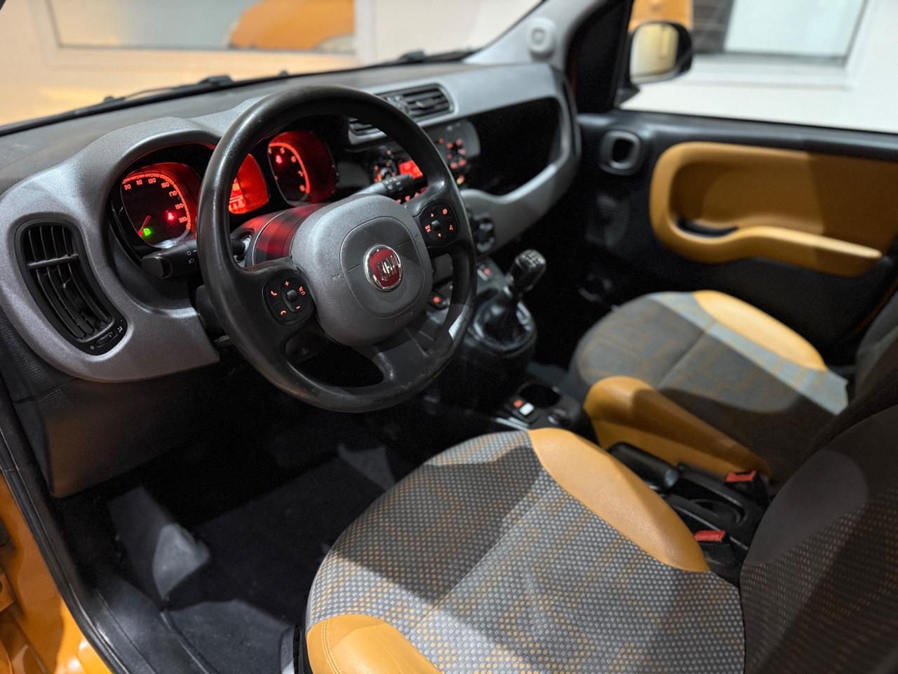 Fiat Panda 0.9 Trekking TwinAir Turbo Metano/Benzina Per Neopatentati