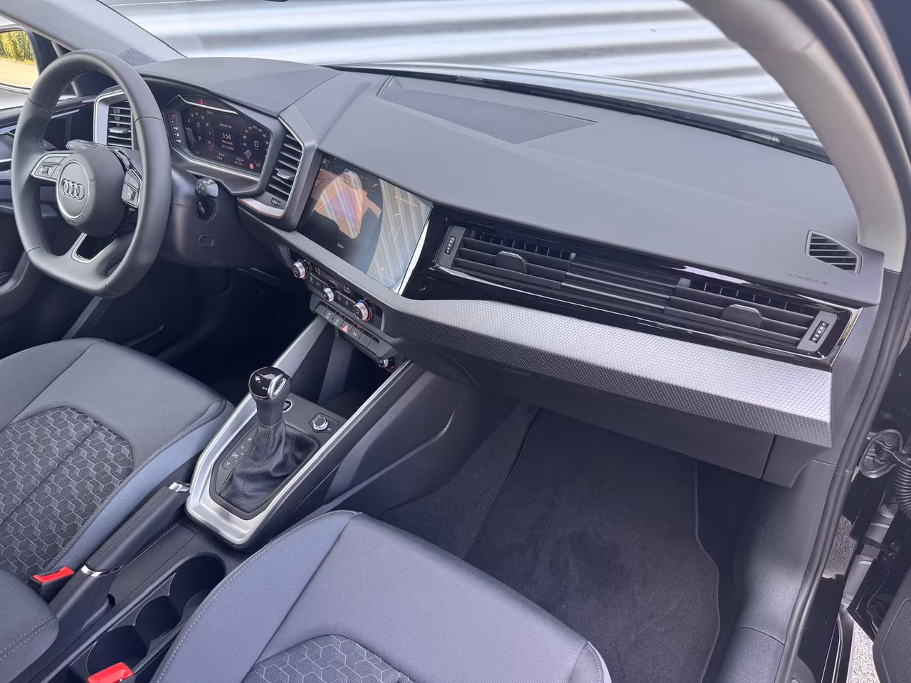AUDI A1 SPORTBACK 30 TFSI S-TRONIC S LINE EDITION