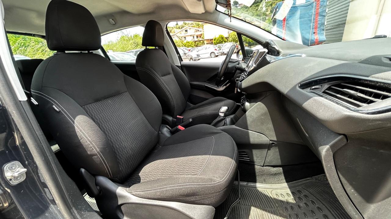 Peugeot 208 BlueHDi 75cv