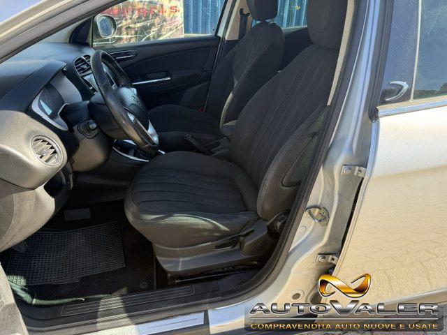 LANCIA Delta 1.6 MJT DPF Silver