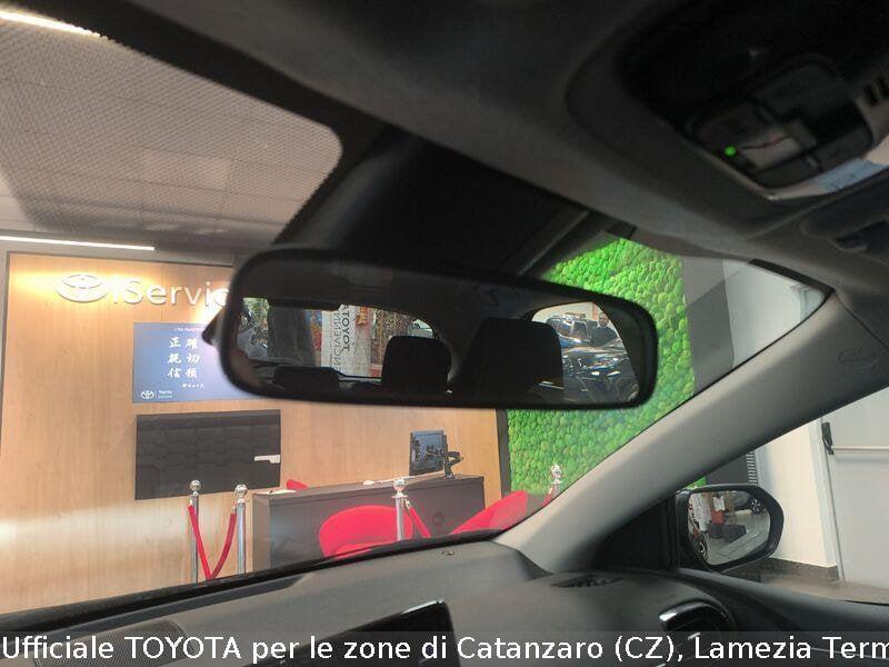 Toyota Yaris 1.5 Hybrid 5 porte Trend