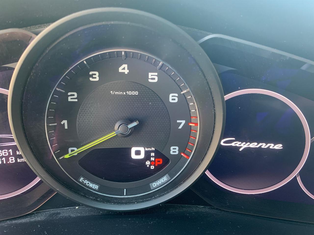 Porsche Cayenne 3.0 E-Hybrid #6321