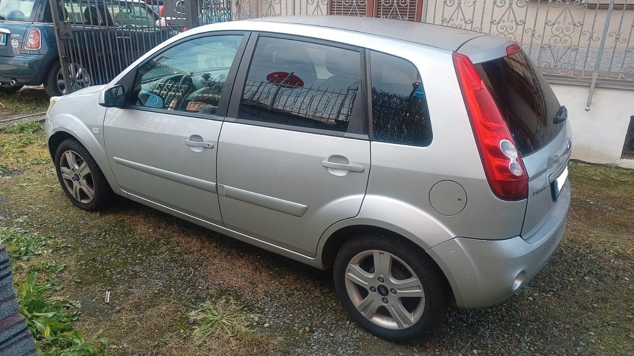 Ford Fiesta TDCi 5P Unico Prop.Commercianti