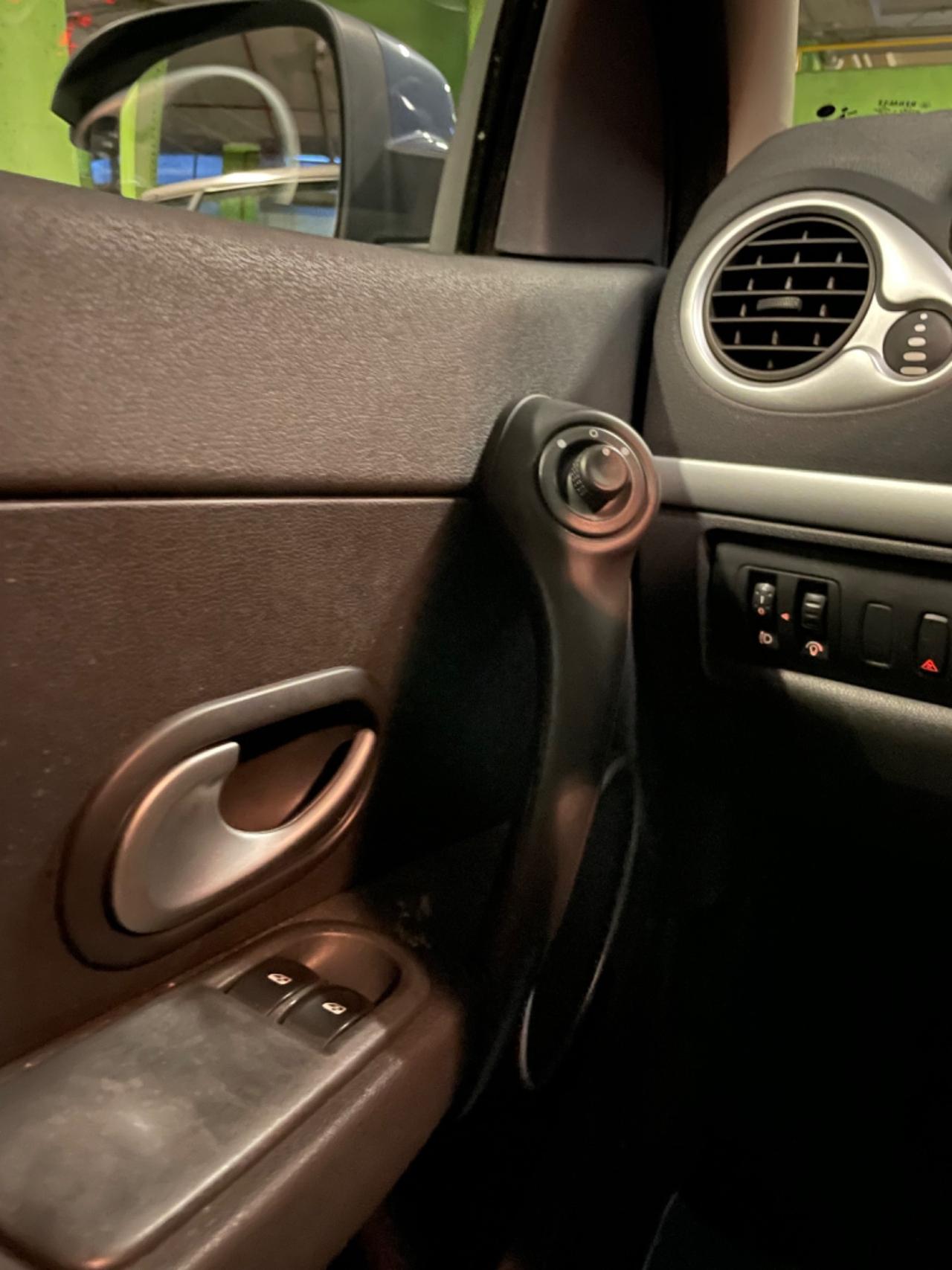 Renault Clio 1.2 Neopatentati Euro 5 *128.000km*