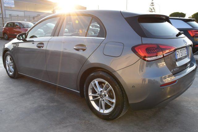MERCEDES-BENZ A 180 d Automatic Business Extra