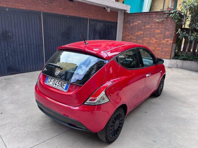 LANCIA Ypsilon 1.0 FireFly 5 porte Hybrid Ecochic Silver