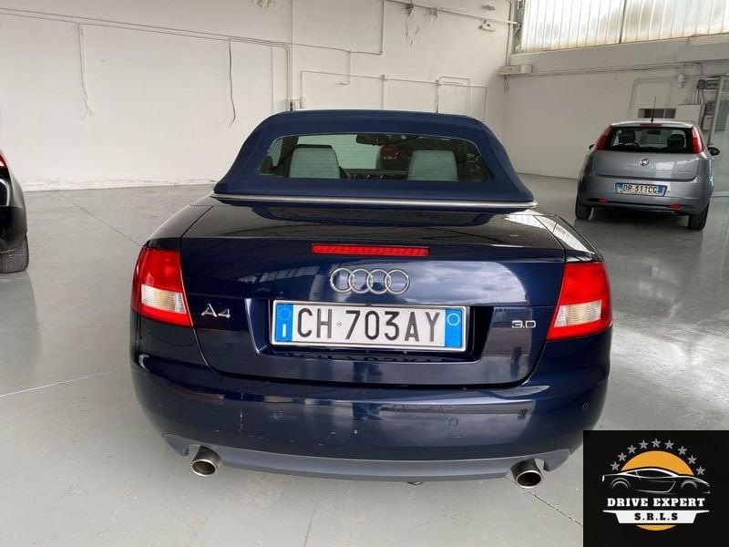 Audi A4 A4 3.0 Cabrio 3.0 V6 30V CAT