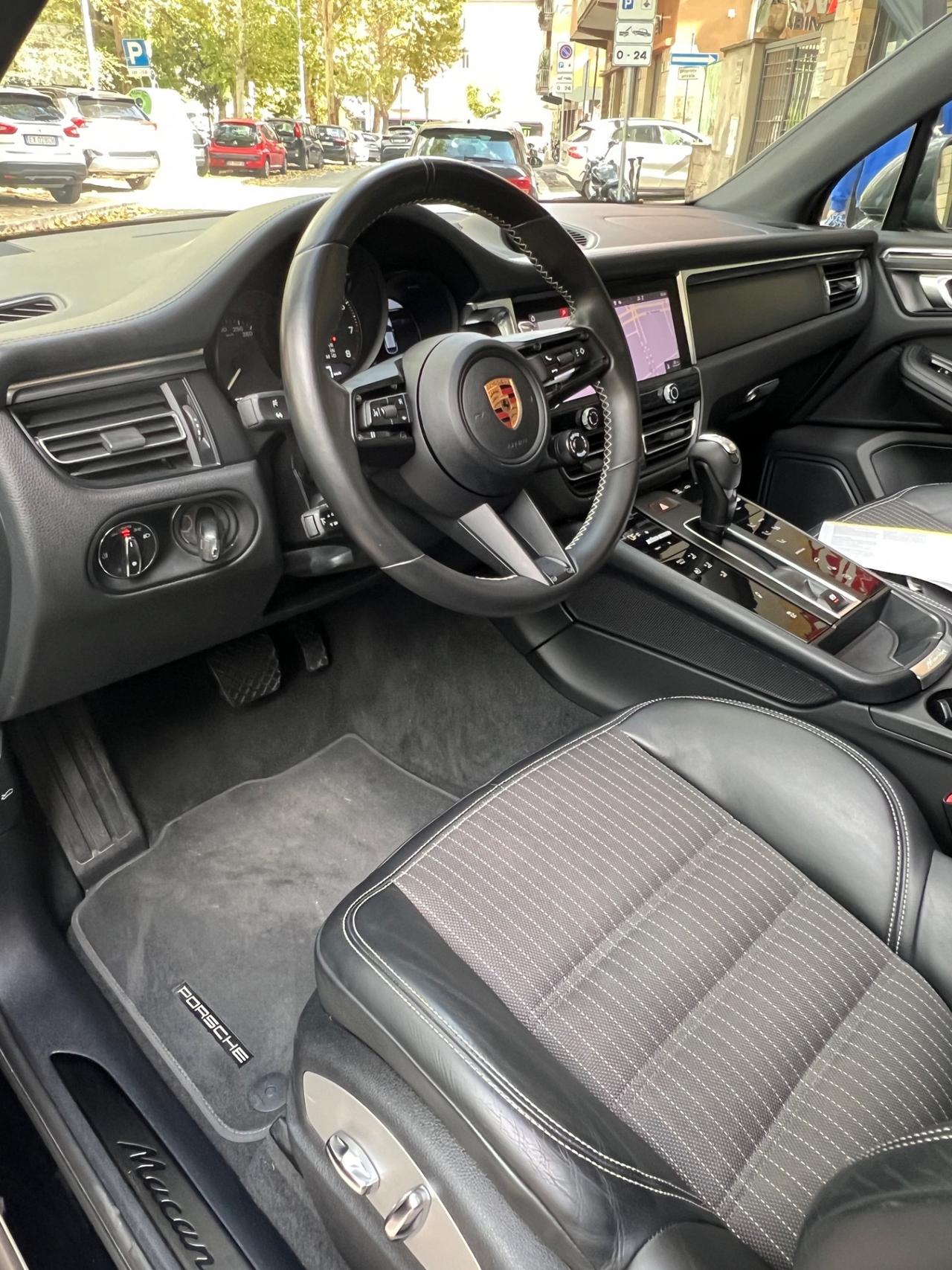 Porsche Macan 2.0 T TETTO SPORT CHRONO