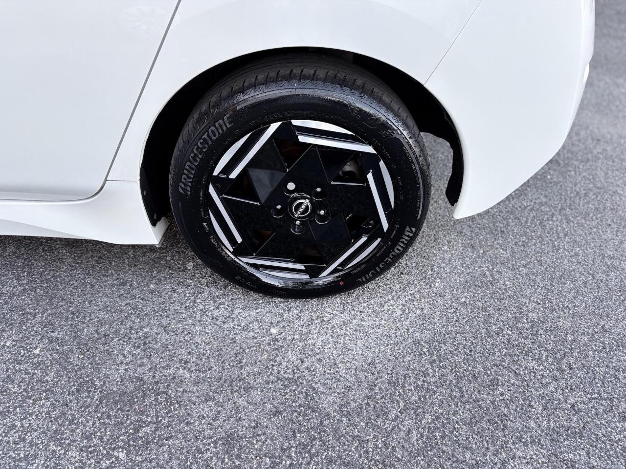 Nissan Leaf 40kWh 122CV E6 - 2022