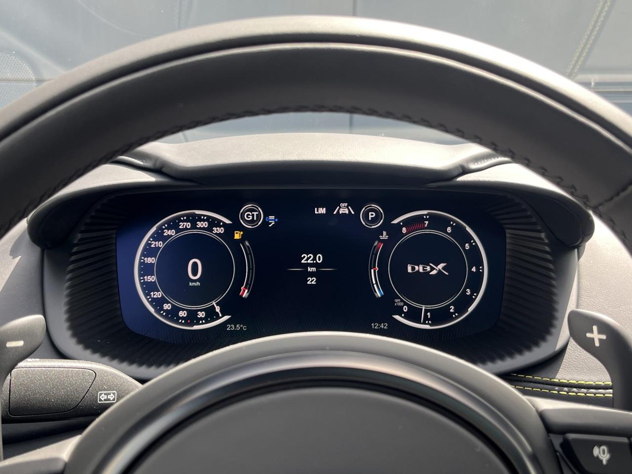 ASTON MARTIN DBX707 4.0 auto