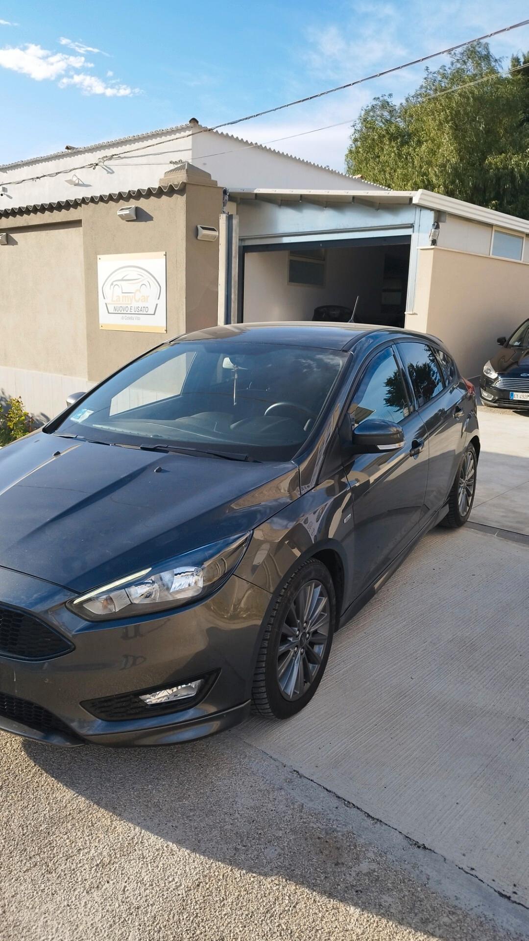 Ford Focus 1.5 TDCi 120 CV Start&Stop Powershift ST Line