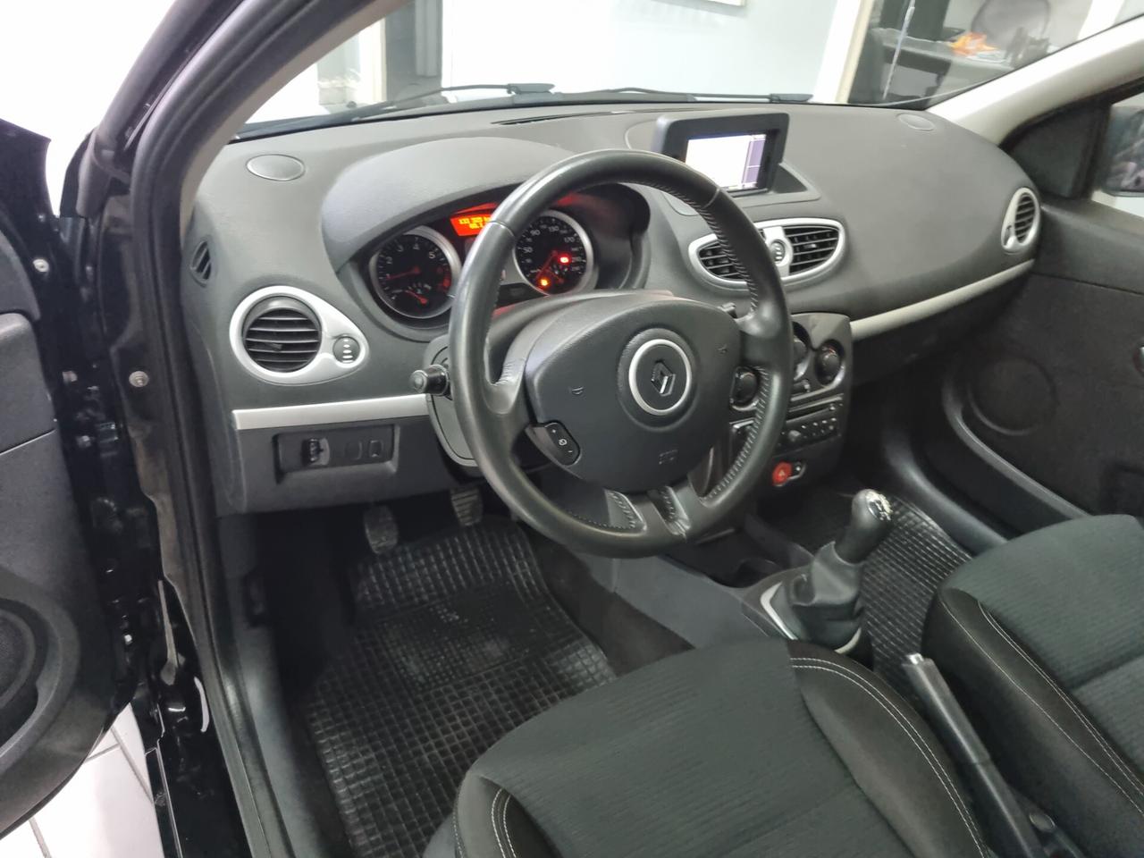 Renault Clio 1.2 16V 5 porte Dynamique