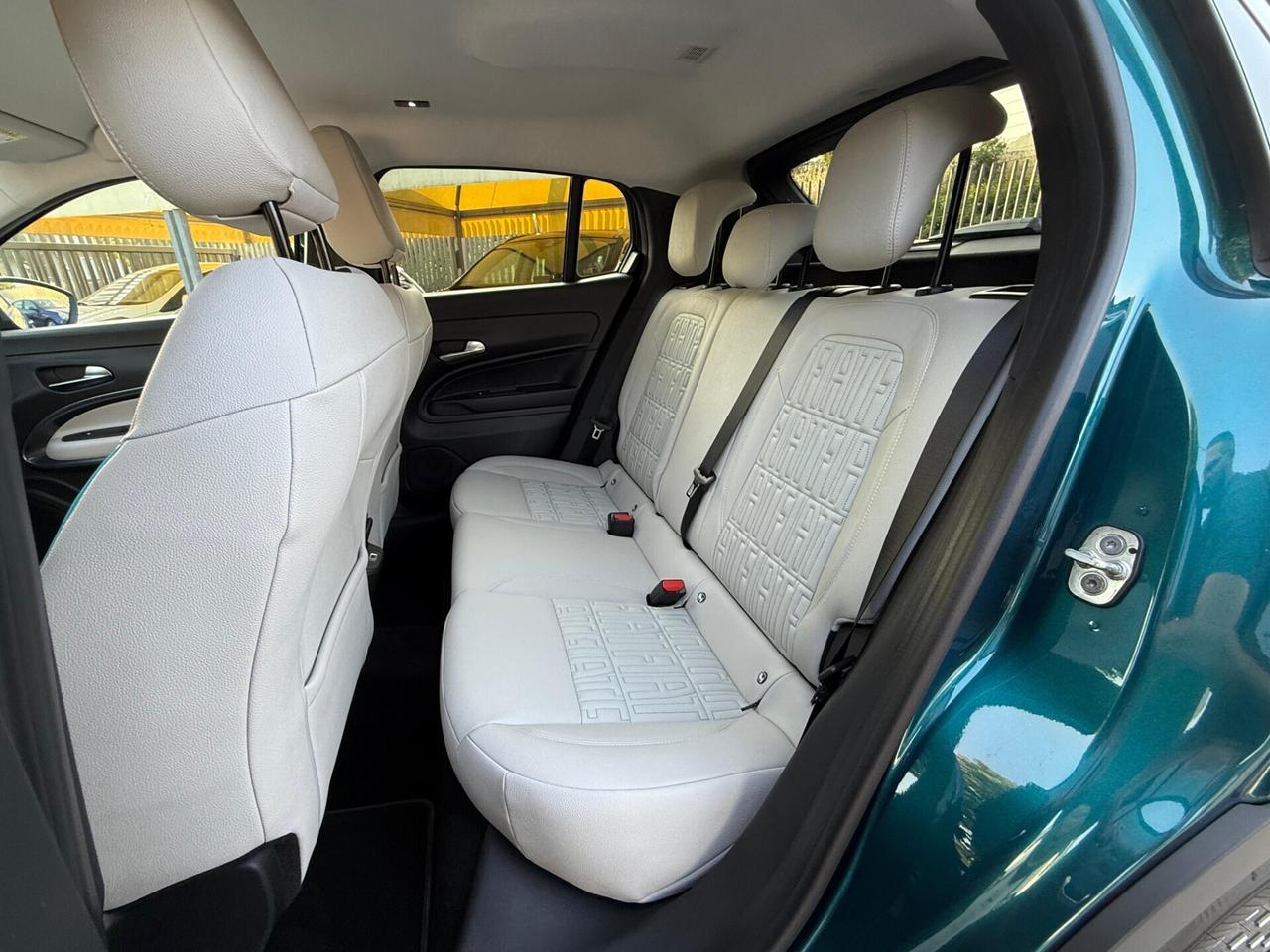 Fiat 600 Hybrid 100 CV DCT MHEV