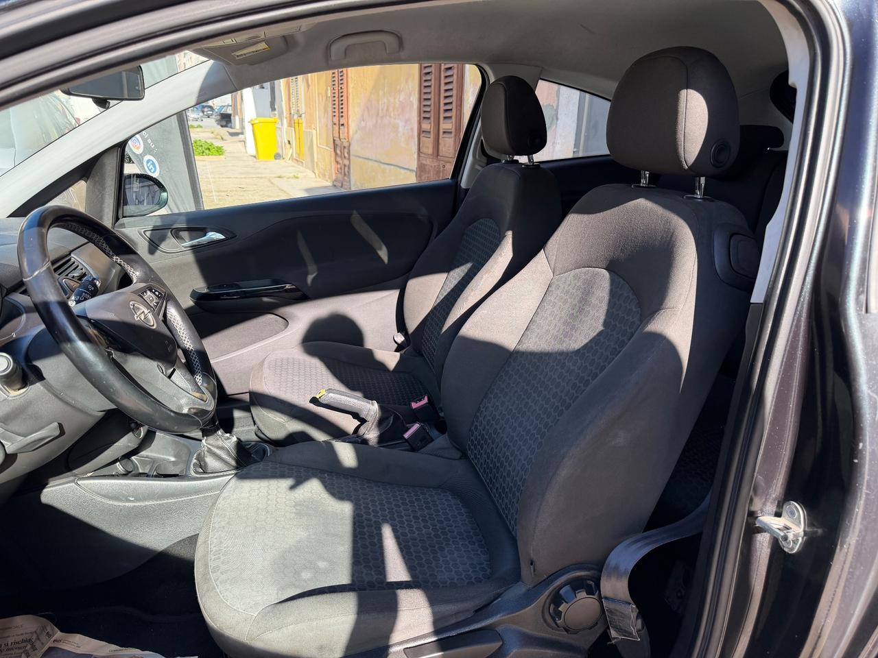 Opel Corsa 1.2 69 CV 3 porte