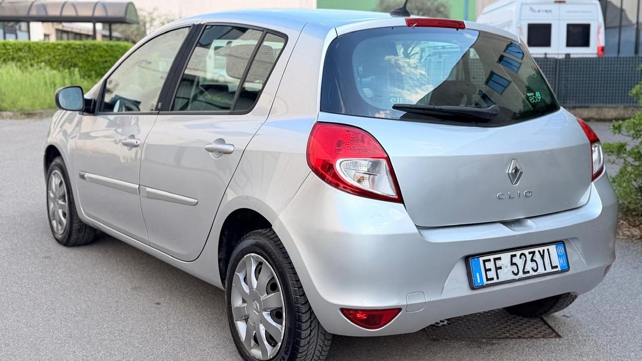 Renault Clio 1.2 16V 5 porte 20th Anniversario