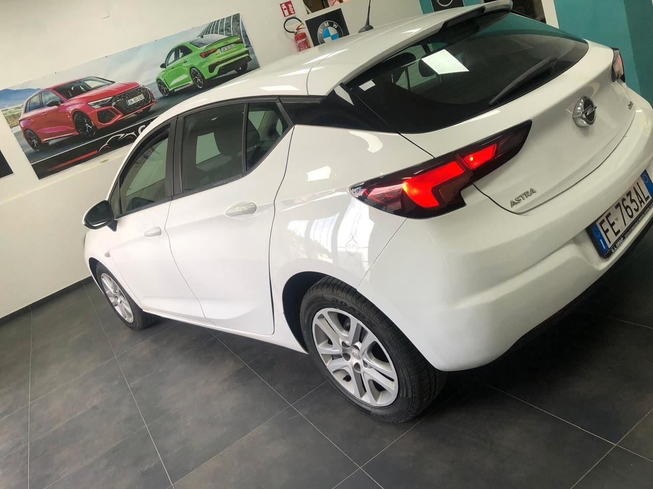 Opel Astra 1.5 Turbo Diesel 130 CV AT8 Edition