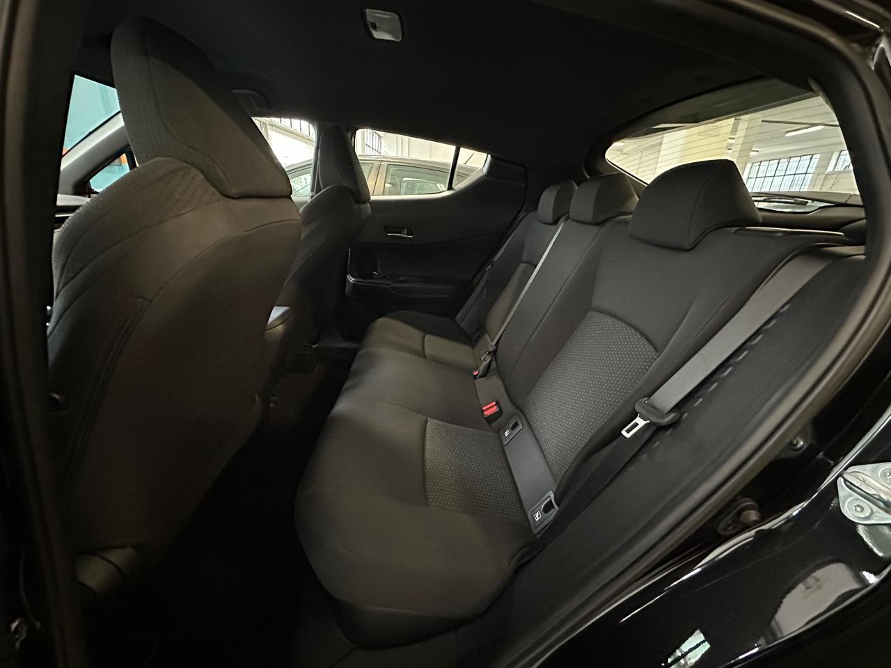 C-HR 1.8 Hybrid E-CVT Active