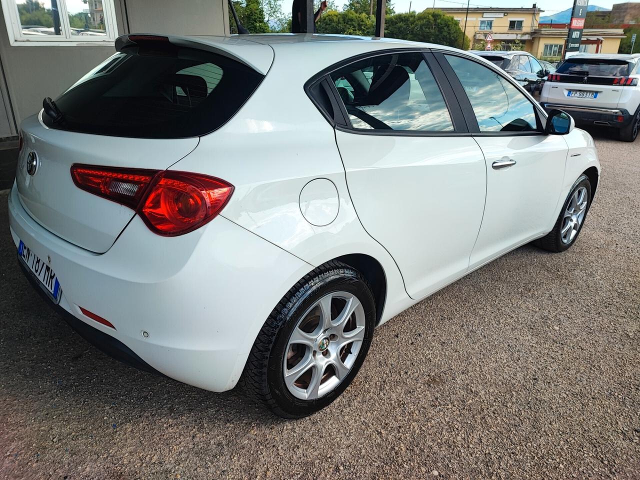 Alfa Romeo Giulietta 1.6 JTDm-2 105 CV Distinctive