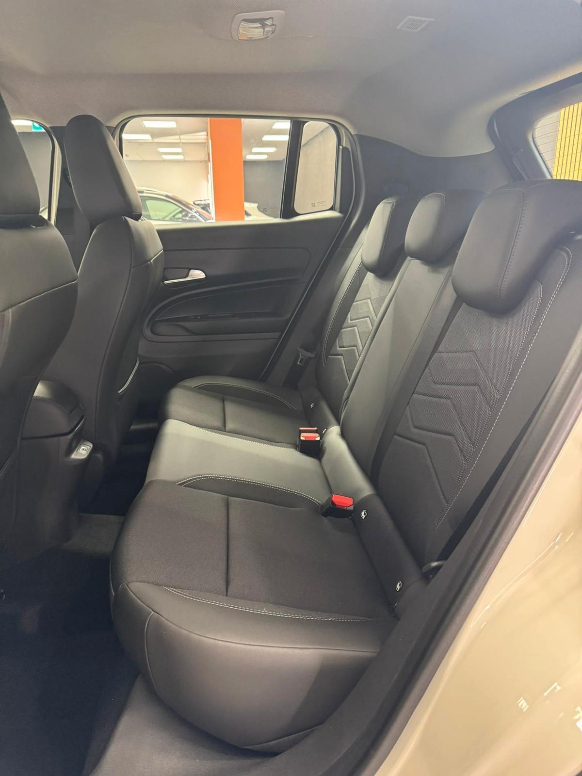 Jeep Avenger 1.2 Turbo 110 CV MHEV Altitude