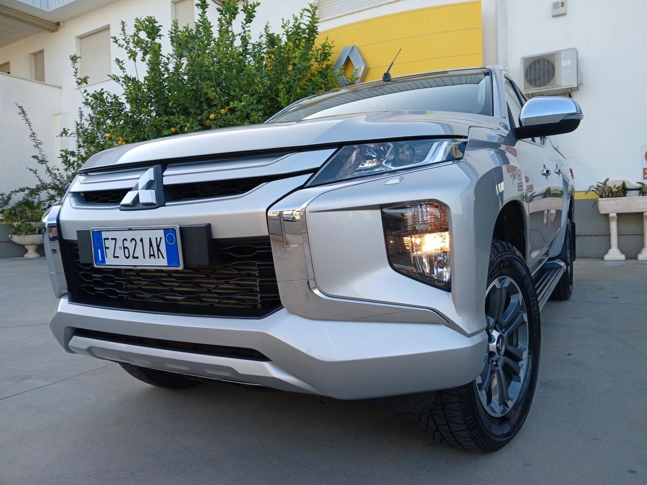 MITSUBISHI New L200 Intense 2.200 DI-D 150cv 4WD