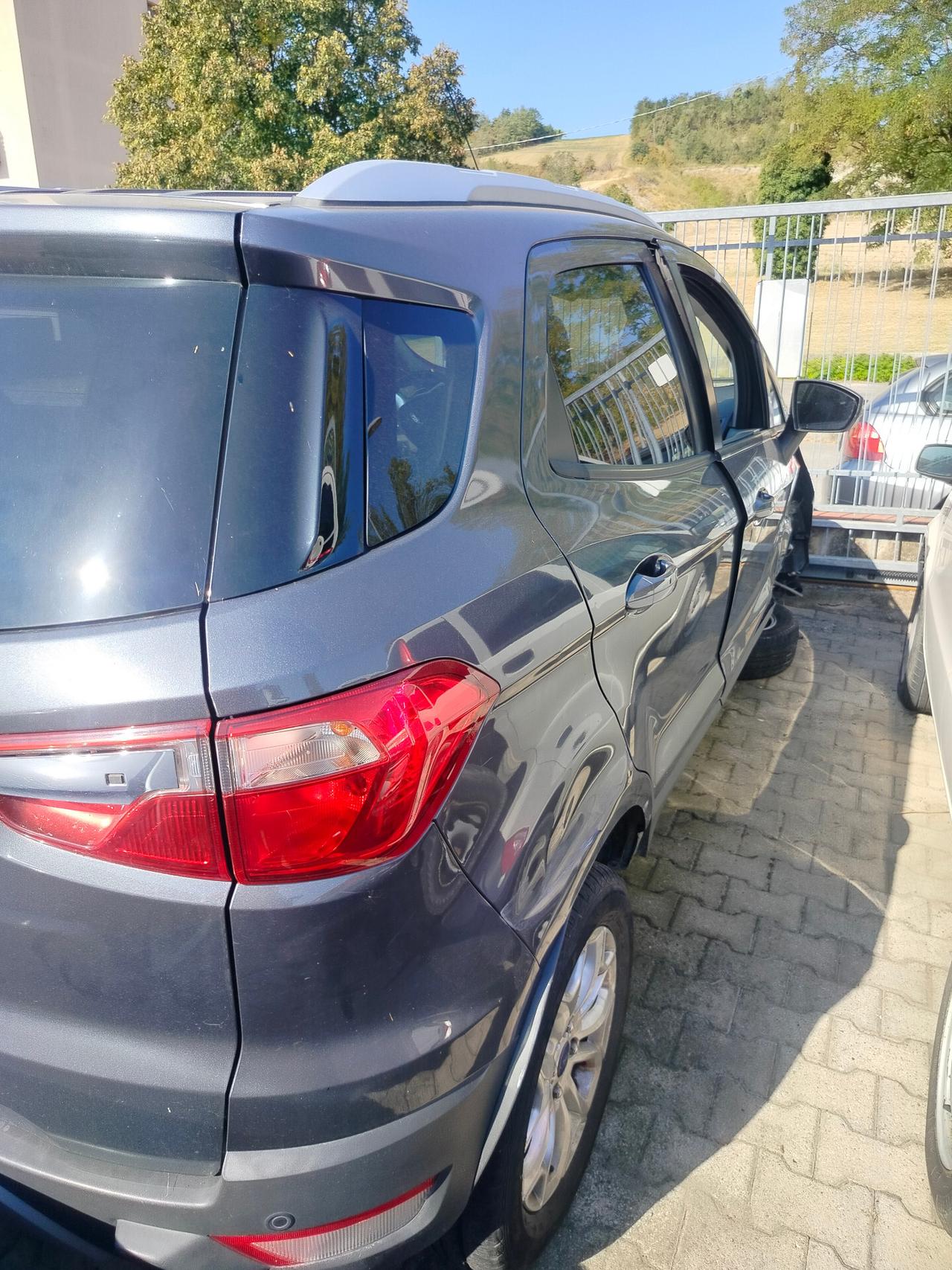 Ford EcoSport 1.5 TDCi 95 CV SINISTRATA