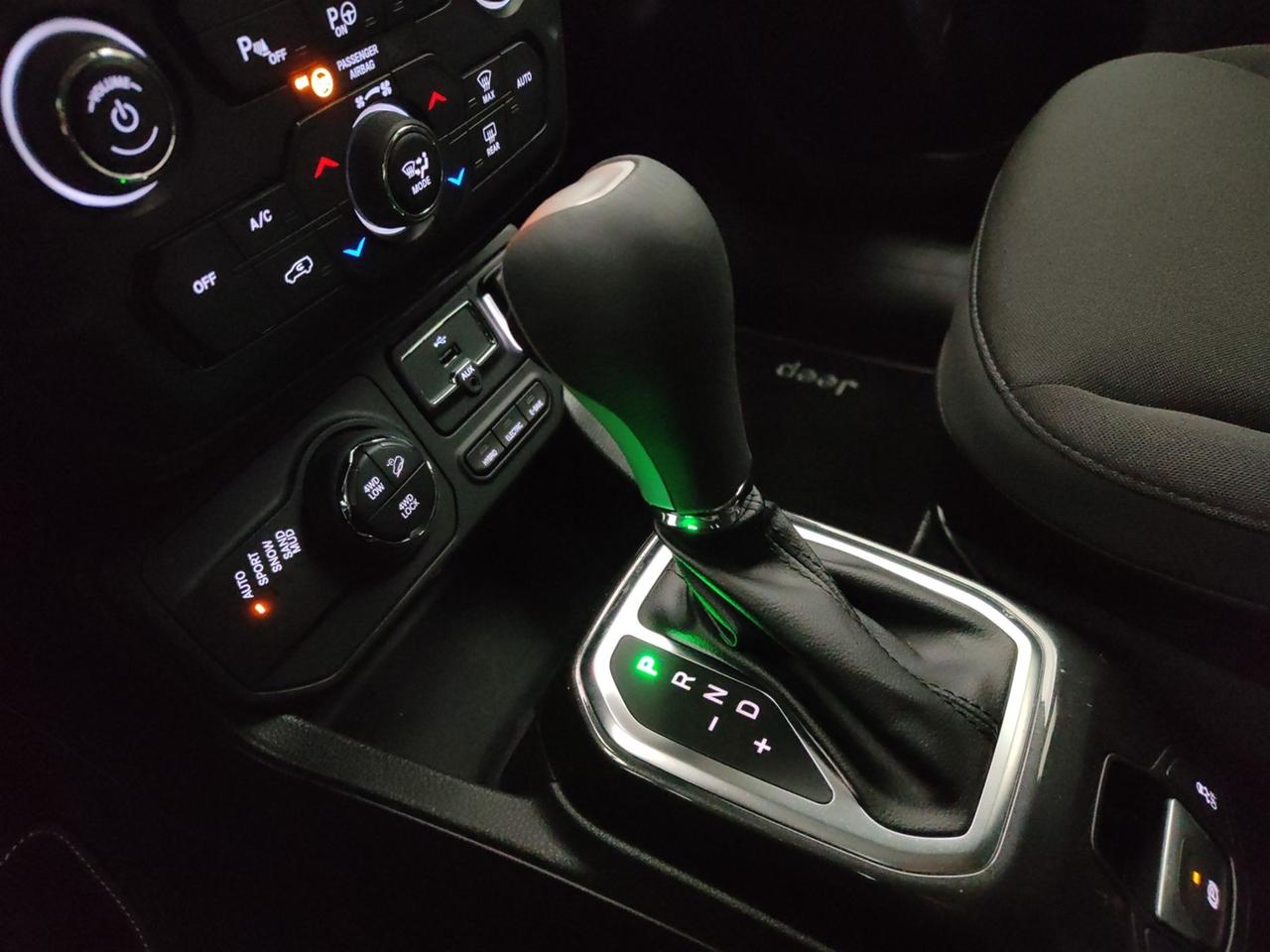 JEEP Renegade 2019 1.3 T4 240CV PHEV S 4XE AT6