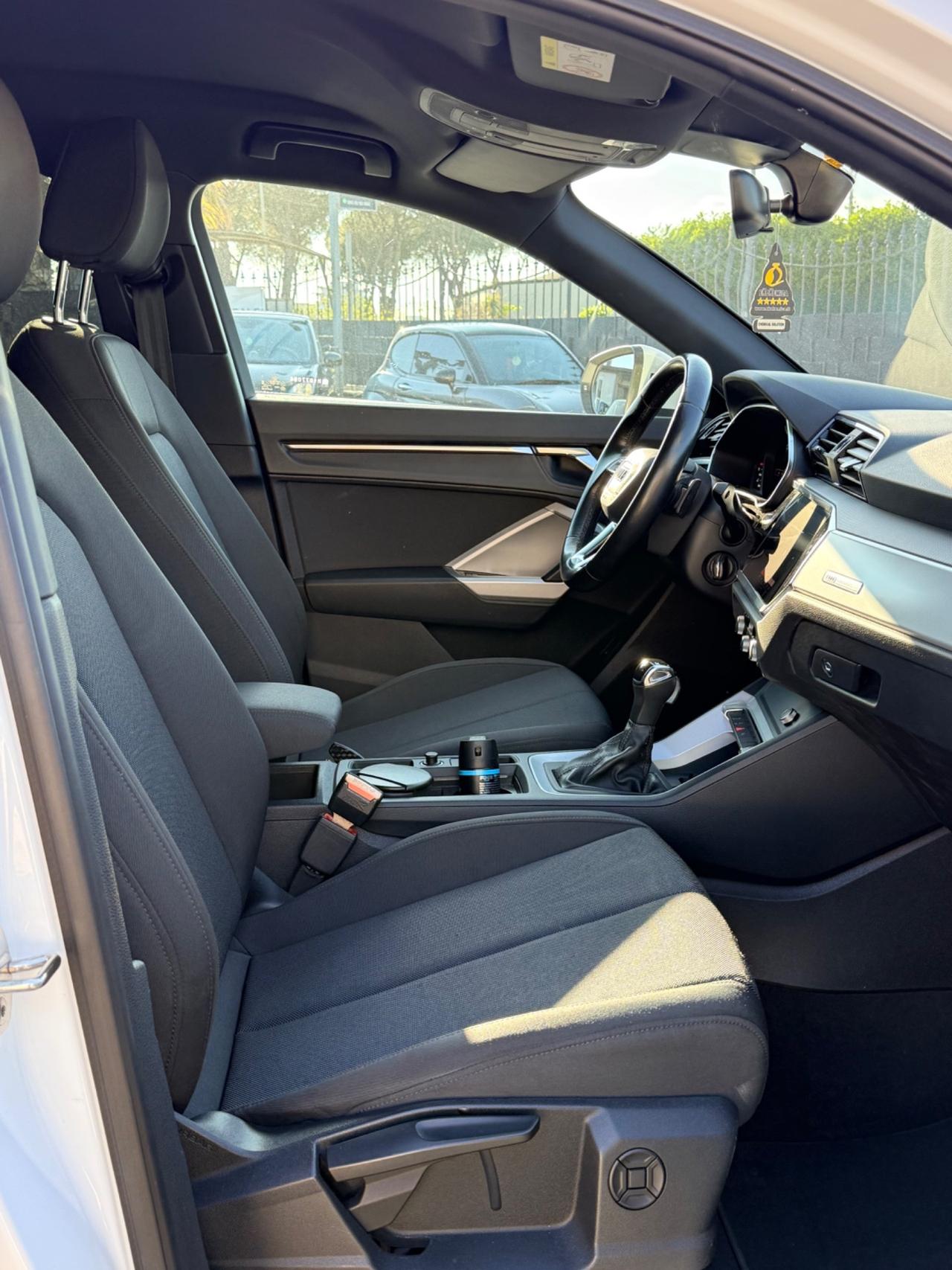 Audi Q3 35 TDI S tronic line edition 2021