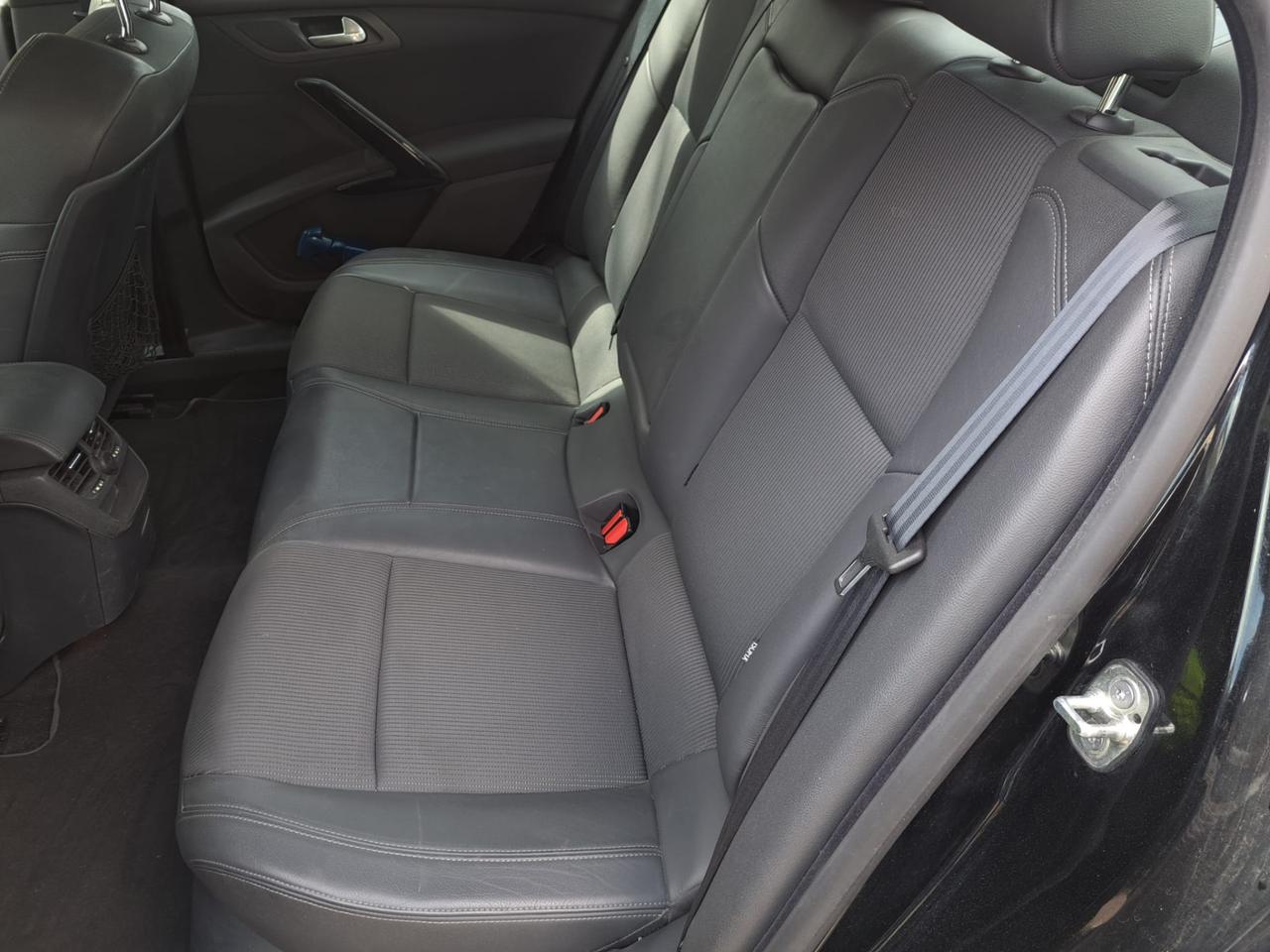 Peugeot 508 2.0 HDi 140CV GARANZIA 12 MESI