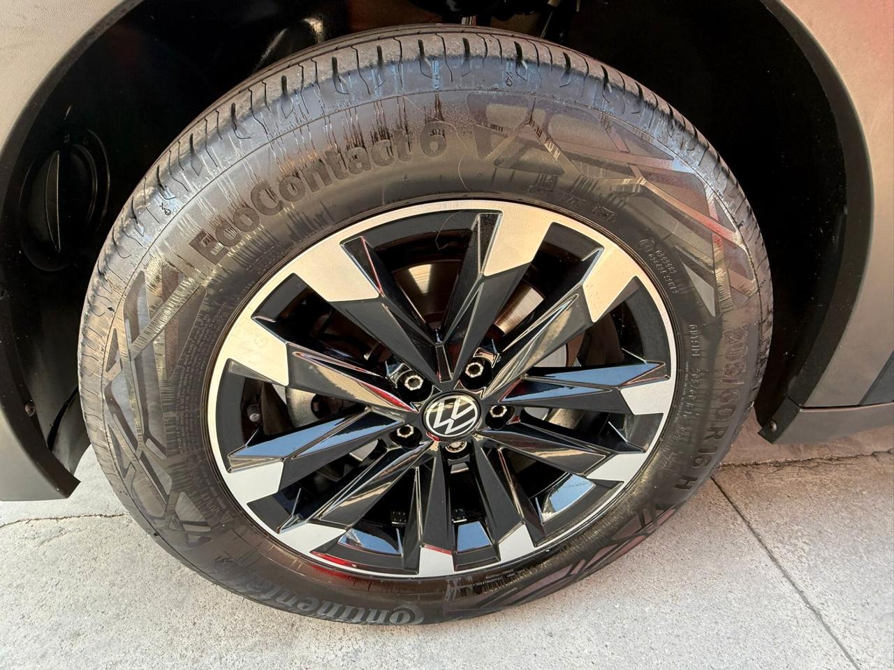 Volkswagen T-Cross 1.0 R-LINE