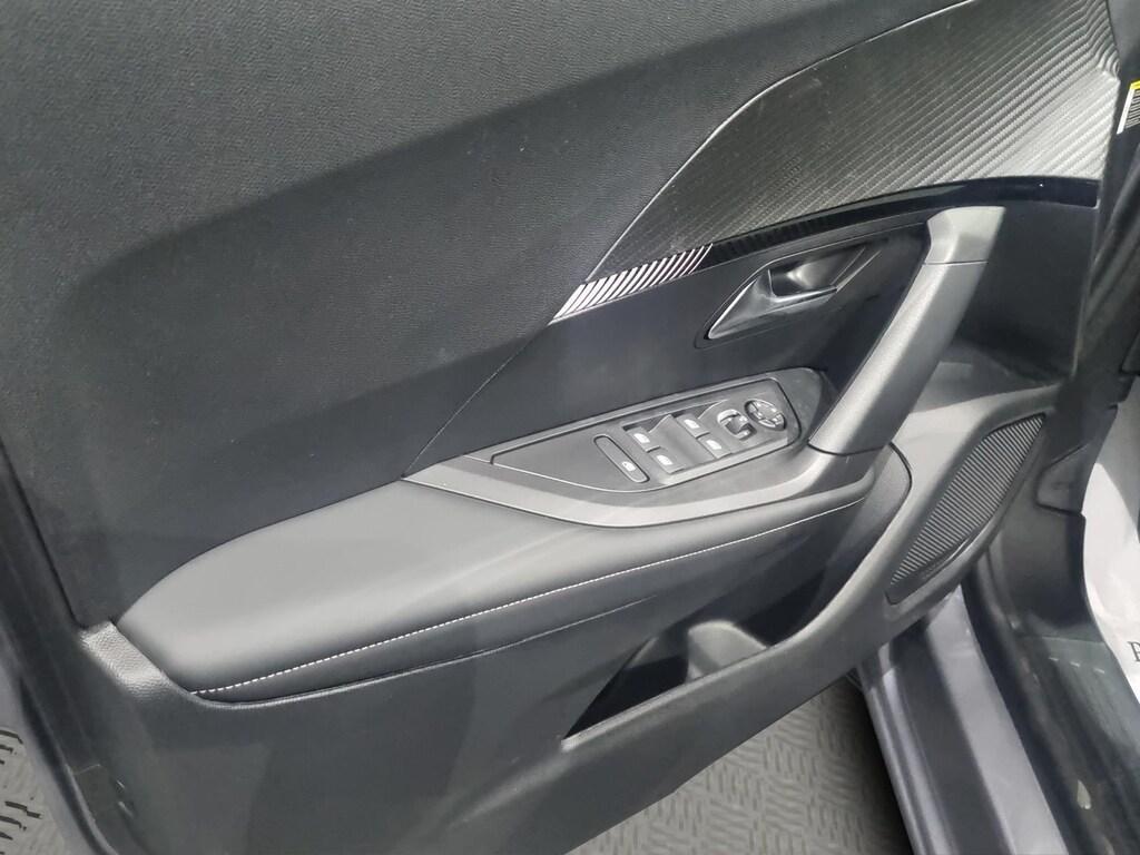Peugeot 2008 1.2 hybrid Allure 110cv e-dcs6