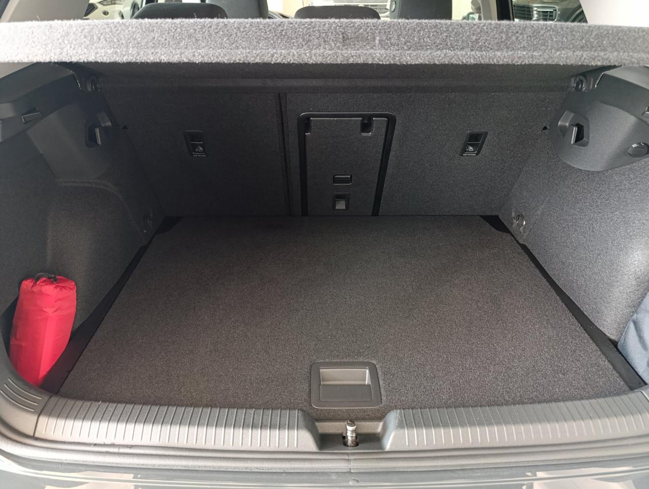 Volkswagen Golf 1.0 tsi Move 110cv
