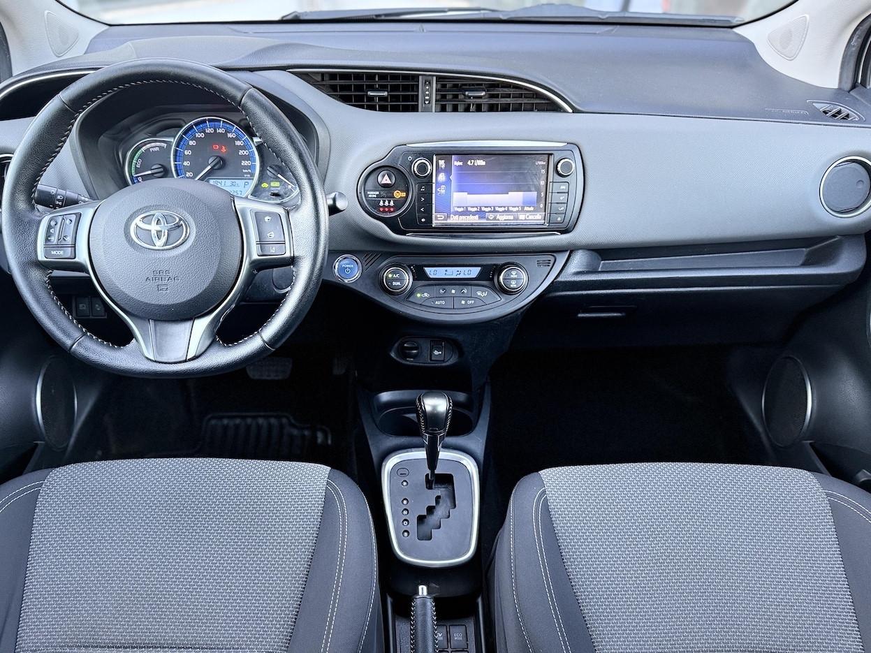 Toyota Yaris 1.5 Hybrid 75CV E6 Neo. Automatica - 2015