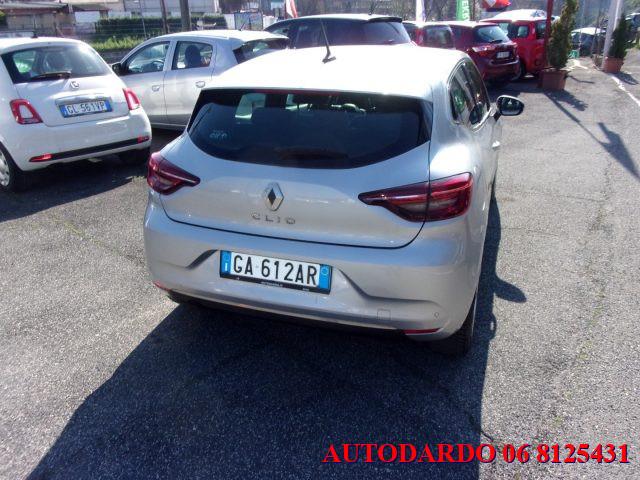 RENAULT Clio TCe 100 CV 5 porte Intens