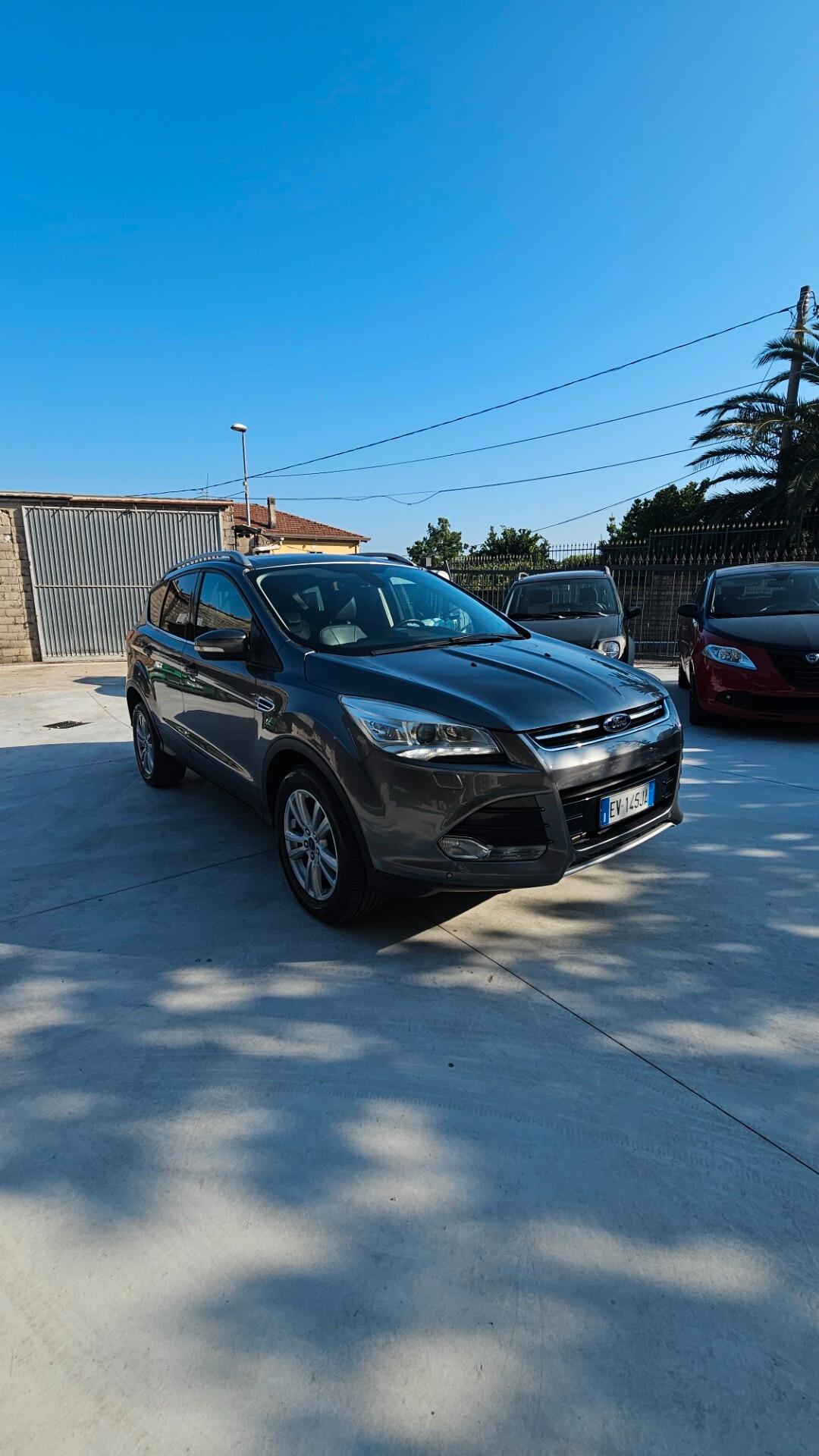 Ford Kuga 2.0 TDCI 163 CV 4WD Powershift Titanium