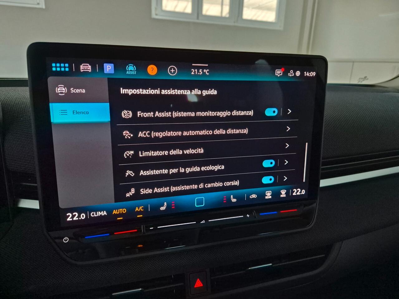 Volkswagen T-Roc 1.5 ETSI LIFE 116CV DSG LED NAVI C.17 APPLE CAR PLAY/ANDROID AUTO ACC LANE ASSIST VOLANTE/SEDILI RISCALDABILI WIRELESS