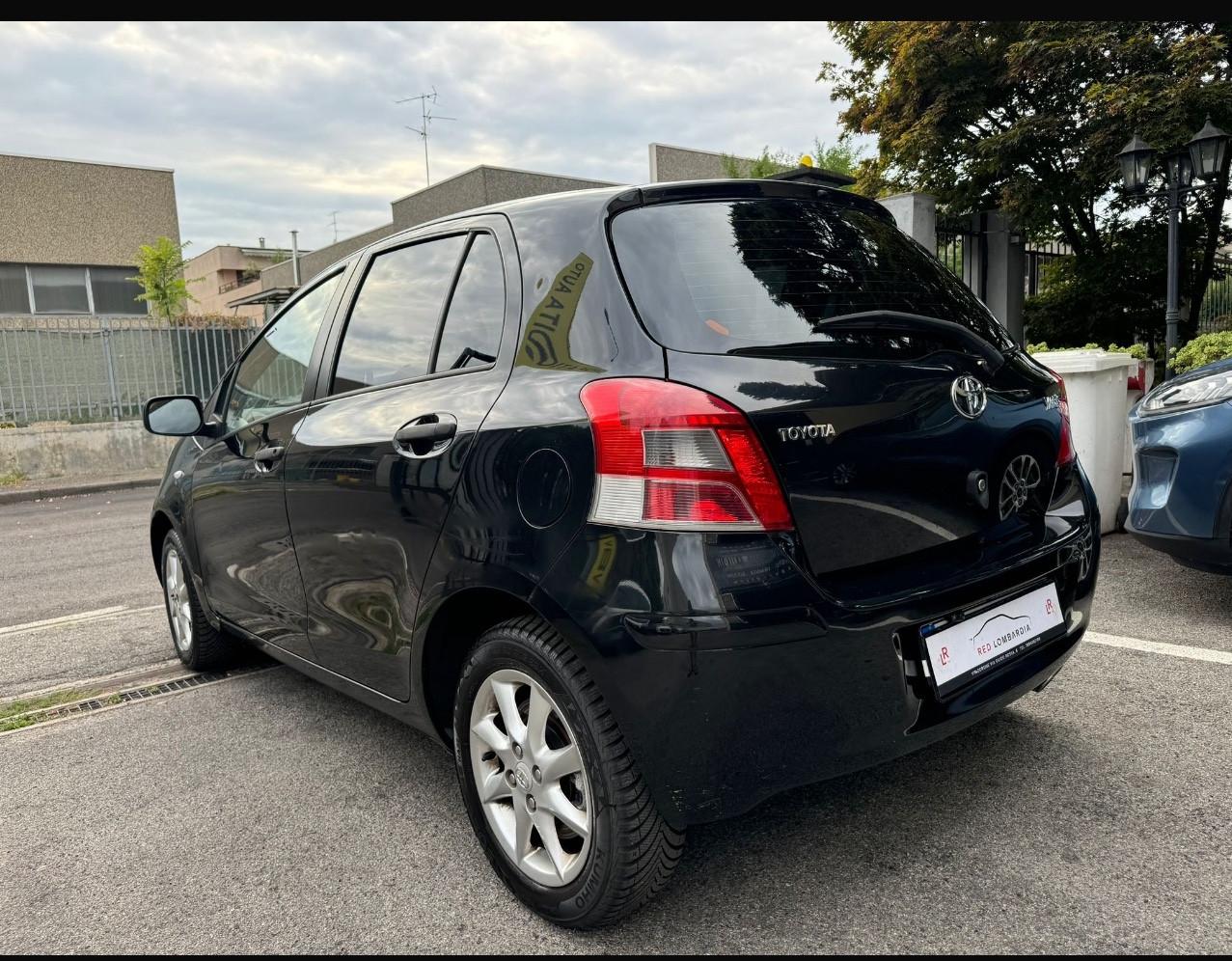 Toyota Yaris 1.0 5 porte Now GPL