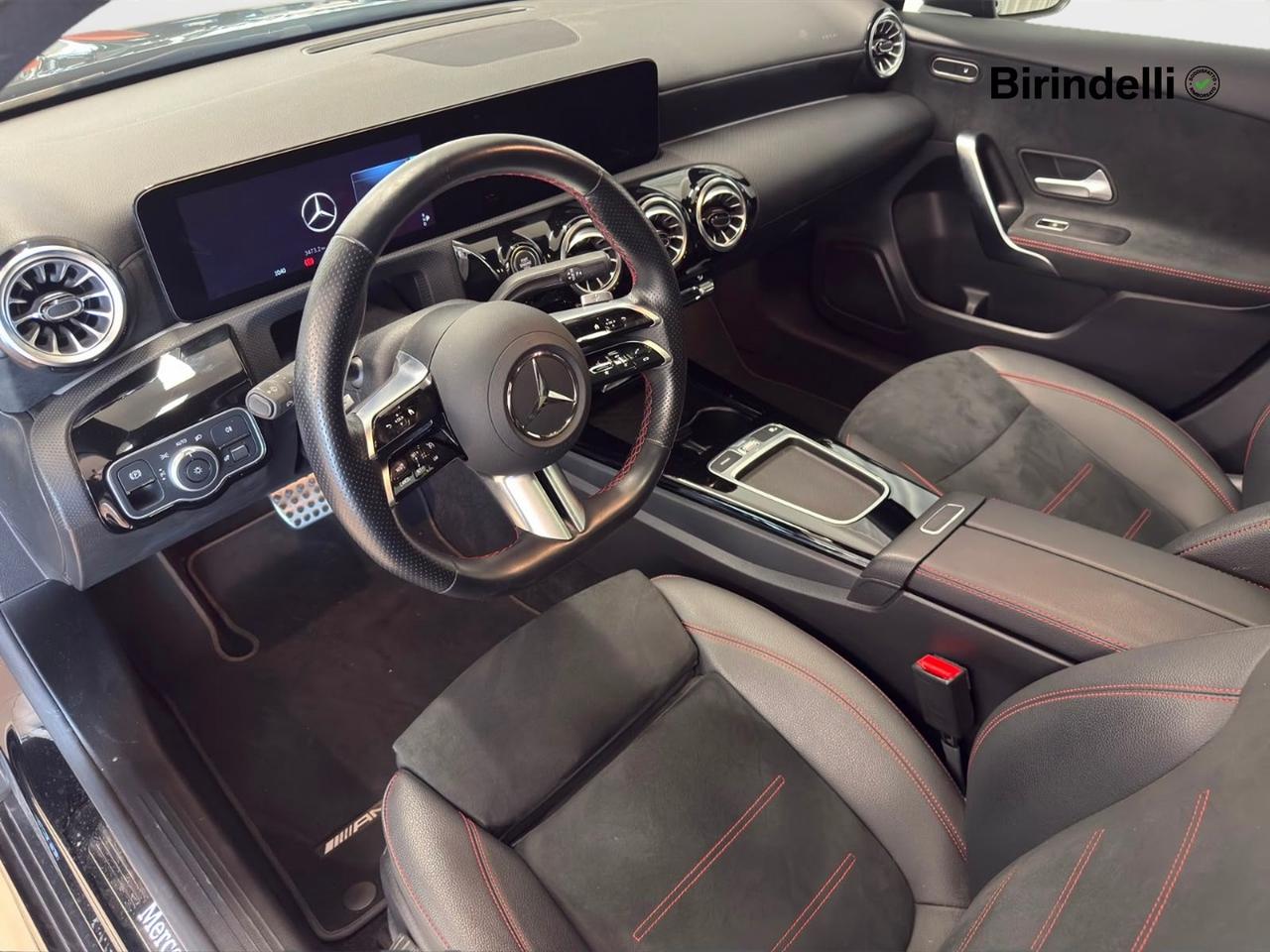 Mercedes-Benz Classe A (V177) - A 200 d Automatic AMG Line Premium
