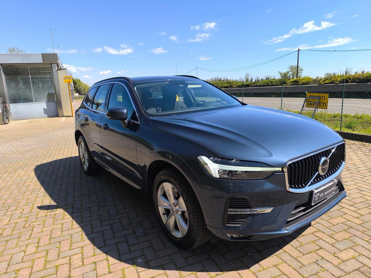 Volvo XC 60 XC60 B4 (d) AWD Geartronic Momentum Pro