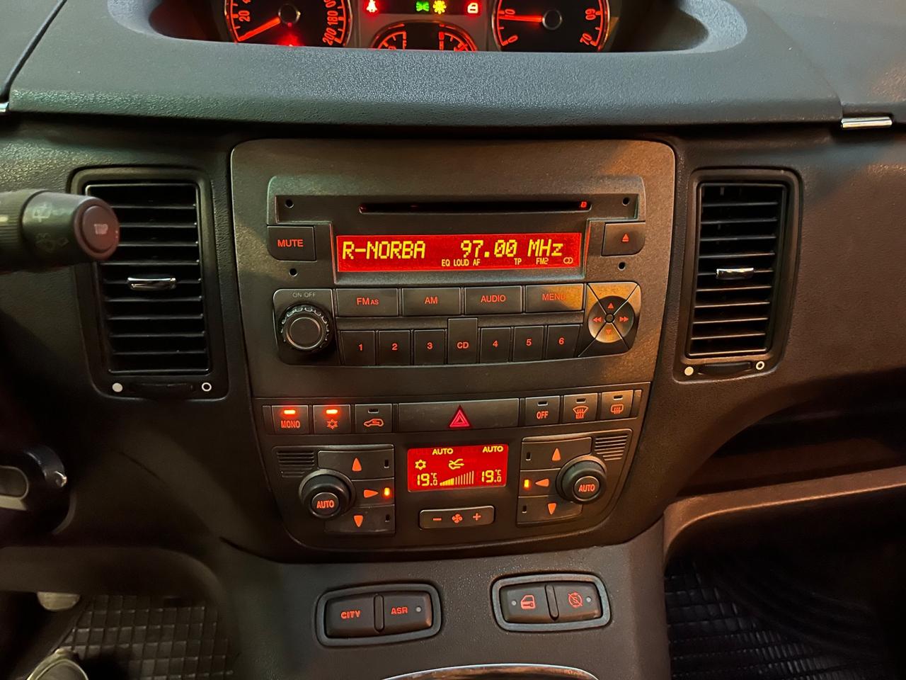 Lancia MUSA 1.3 Mjt 95 CV Platinum