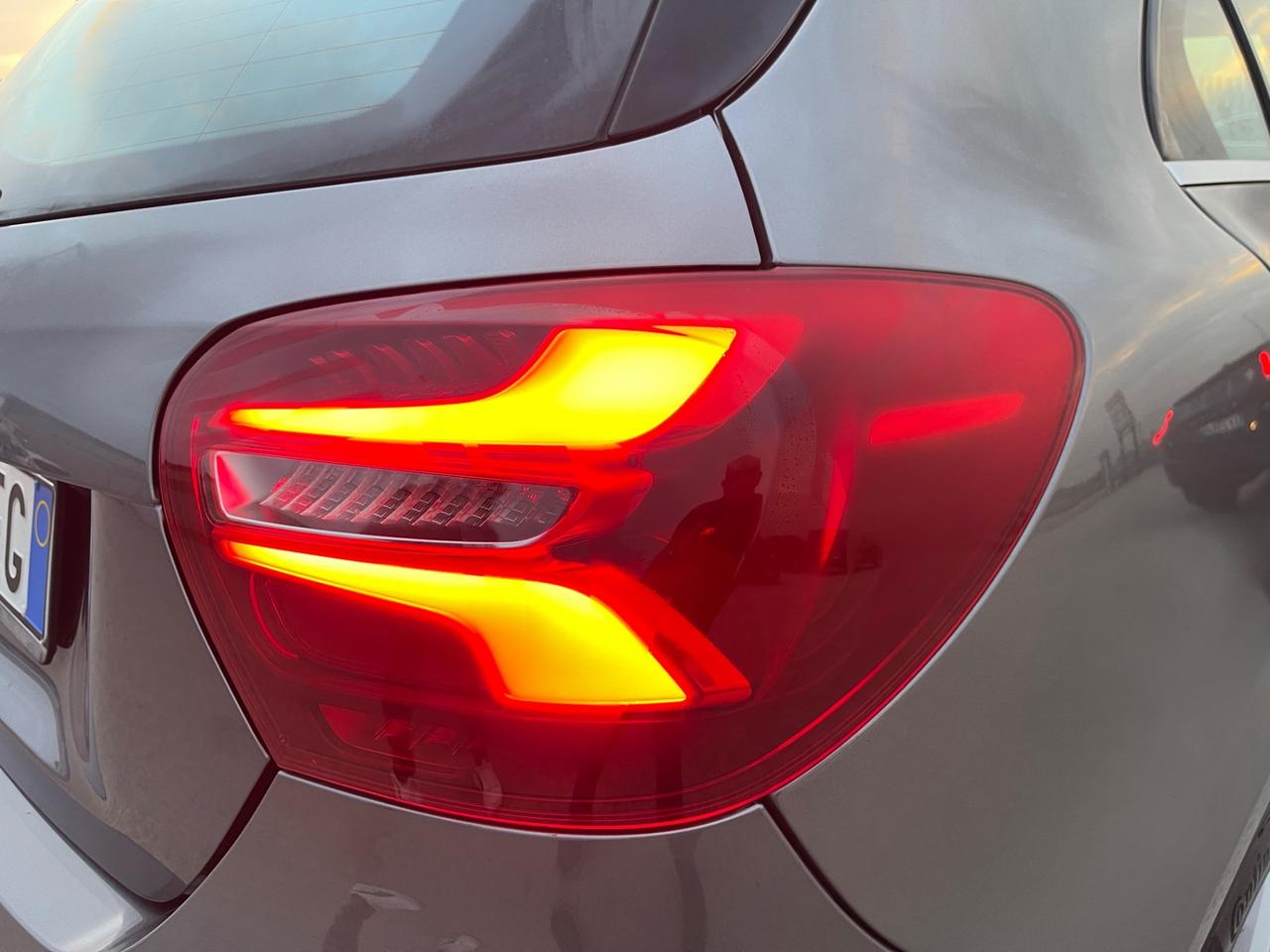 MERCEDES-BENZ A180 CDI PREMIUM FULL LED MY18