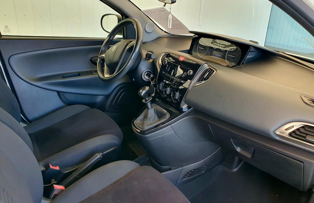 Lancia Ypsilon 1.2 BENZ - 2013 - KM. 200.000