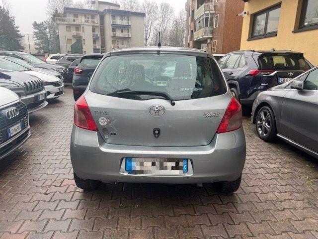 TOYOTA Yaris 1.4 D-4D 3 porte Sol