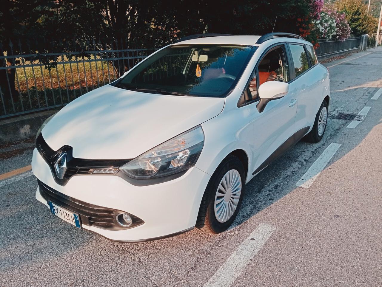 Renault Clio Sporter 1.5 dCi 8V 75CV Costume National